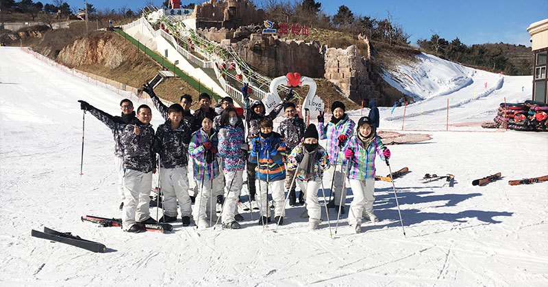 雪地上撒點兒野